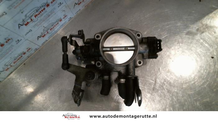 Gebrauchte Drosselklappengehäuse BMW 5 serie Touring (E34) 520i 24V Preis auf Anfrage angeboten von Autodemontage M.J. Rutte B.V.