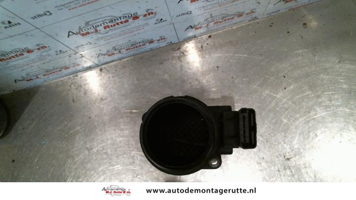 Begagnade Luftflödesmätare Ford Fiesta 5 (JD/JH) 1.4 TDCi Pris på förfrågan erbjuds av Autodemontage M.J. Rutte B.V.