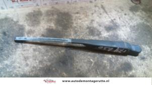 Used Rear wiper arm Citroen Saxo 1.0i X Price on request offered by Autodemontage M.J. Rutte B.V.