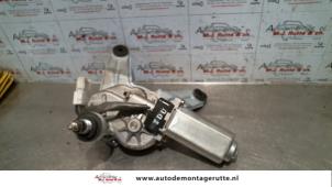 Gebrauchte Scheibenwischermotor hinten Hyundai Getz 1.3i 12V Preis auf Anfrage angeboten von Autodemontage M.J. Rutte B.V.