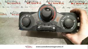 Usagé Panneau de commandes chauffage Renault Megane II Grandtour (KM) 1.6 16V Prix sur demande proposé par Autodemontage M.J. Rutte B.V.