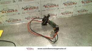 Used Heater resistor Renault Megane II Grandtour (KM) 1.6 16V Price on request offered by Autodemontage M.J. Rutte B.V.