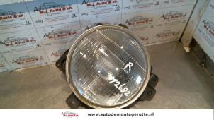 Used Headlight, right Ssang Yong Korando Cabrio (KJ) 2.9 TD Price on request offered by Autodemontage M.J. Rutte B.V.