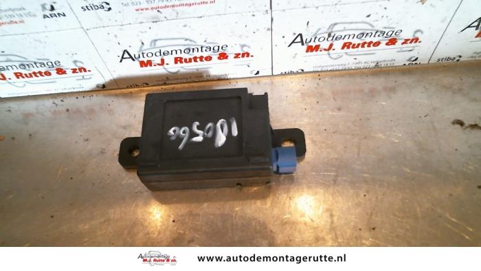 Używane Regulator napiecia Volkswagen Golf VII (AUA) 1.2 TSI 16V Cena na żądanie oferowane przez Autodemontage M.J. Rutte B.V.