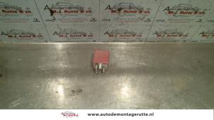 Used Relay Mercedes S (W140) 4.2 S 420,Lang,Coupe 32V Price on request offered by Autodemontage M.J. Rutte B.V.