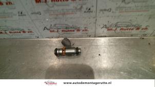 Used Injector (petrol injection) Seat Ibiza II (6K1) 1.4 16V Price on request offered by Autodemontage M.J. Rutte B.V.