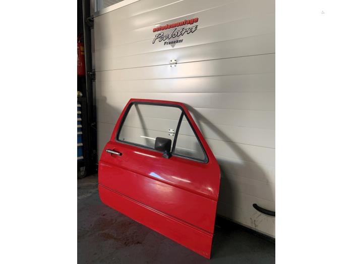 Plyta drzwi prawych wersja 2-drzwiowa z Volkswagen Golf I (17) 1.6 CD,CLD 1981