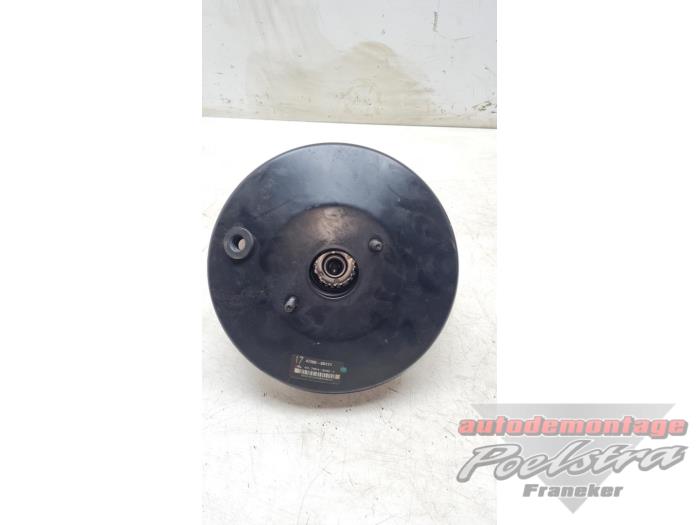 Usagé Assistant de freinage Toyota Yaris II (P9) 1.3 16V VVT-i Prix € 30,00 Règlement à la marge proposé par Autodemontage Poelstra B.V.