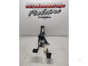 Gebrauchte Pedale Set Mitsubishi Space Star (A0) 1.0 12V Preis € 30,00 Margenregelung angeboten von Autodemontage poelsta B.V.