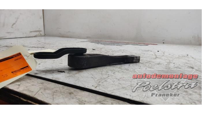 Used Engine mount Seat Leon (1M1) 1.9 TDI 110 Price € 19,95 Margin scheme offered by Autodemontage Poelstra B.V.