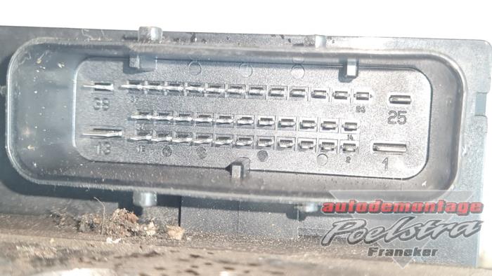 ABS-pump från en BMW 5 serie Touring (E61) 535d 24V 2005