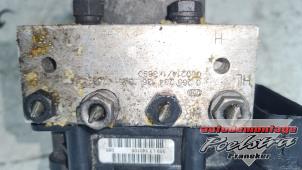 ABS-pump från en BMW 5 serie Touring (E61) 535d 24V 2005