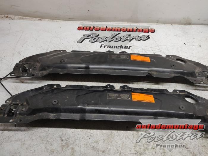 Top upper radiator support slam panel