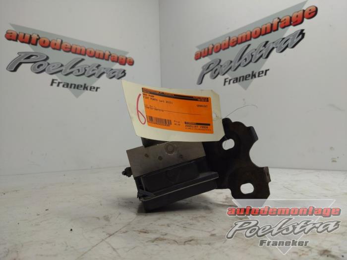 Usagé Pompe ABS Fiat Punto Evo (199) 1.3 JTD Multijet 85 16V Euro 5 Prix € 40,00 Règlement à la marge proposé par Autodemontage Poelstra B.V.