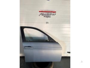 Used Door plate 4-door right front BMW 3 serie (E90) 320d 16V Price € 100,00 Margin scheme offered by Autodemontage poelsta B.V.
