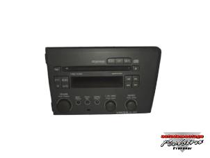 Used Radio CD player Volvo V70 (GW/LW/LZ) 2.4 20V 140 Price € 50,00 Margin scheme offered by Autodemontage poelsta B.V.