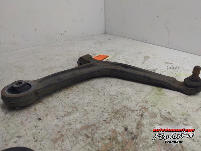 Front wishbone, right from a Fiat 500 (312) 1.2 69 2008