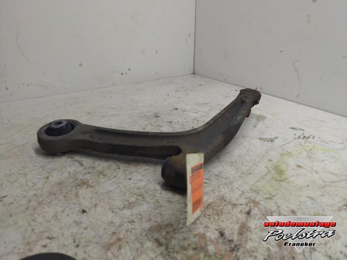 Front wishbone, right from a Fiat 500 (312) 1.2 69 2008
