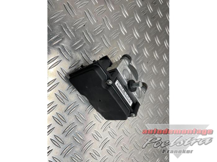 Używane Pompa ABS Fiat Bravo (198A) 1.4 T-Jet 16V 120 Cena € 33,95 Procedura marży oferowane przez Autodemontage Poelstra B.V.