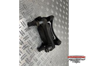 Used Front brake calliperholder, right Ford Fiesta 6 (JA8) 1.0 Ti-VCT 12V 65 Price € 10,00 Margin scheme offered by Autodemontage P. Poelstra