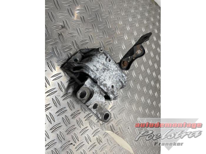 Used Engine mount Volkswagen Passat (3C2) 2.0 TDI 16V 140 Price € 19,95 Margin scheme offered by Autodemontage Poelstra B.V.