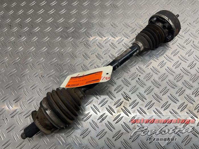 Begagnade Drivaxel, vänster fram Seat Ibiza III (6L1) 1.2 12V Pris € 30,00 Marginaltabell erbjuds av Autodemontage Poelstra B.V.