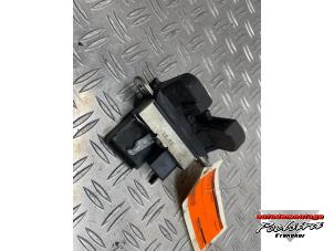 Used Boot lid lock mechanism Volkswagen Polo V (6R) 1.2 TSI Price on request offered by Autodemontage poelsta B.V.
