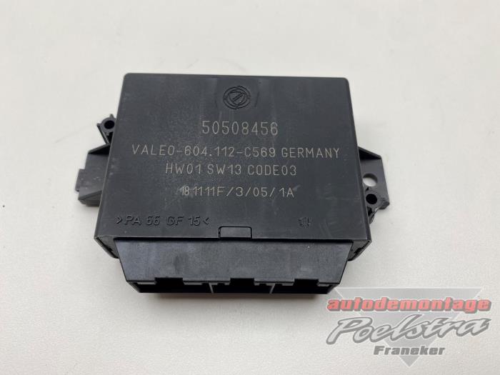 Begagnade PDC-modul Alfa Romeo MiTo (955) 1.3 JTDm 16V Eco Pris € 19,95 Marginaltabell erbjuds av Autodemontage Poelstra B.V.