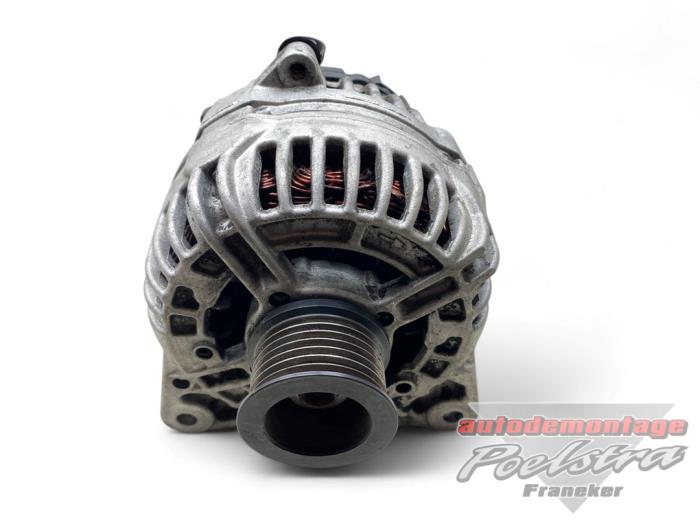 Usagé Dynamo Opel Movano (4A1; 4A2; 4B2; 4B3; 4C2; 4C3) 2.5 CDTI 16V DPF Prix € 49,95 Règlement à la marge proposé par Autodemontage Poelstra B.V.