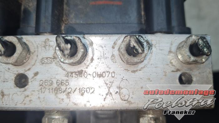 Begagnade ABS-pump Peugeot 108 1.0 12V Pris € 12,50 Marginaltabell erbjuds av Autodemontage Poelstra B.V.