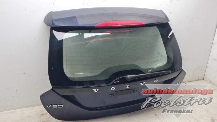 Używane Tylna klapa Volvo V60 I (FW/GW) 2.0 D3 20V Cena € 60,00 Procedura marży oferowane przez Autodemontage Poelstra B.V.