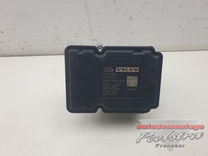 Usagé Bloc ABS Volvo V60 I (FW/GW) 2.0 D3 20V Prix € 12,50 Règlement à la marge proposé par Autodemontage Poelstra B.V.