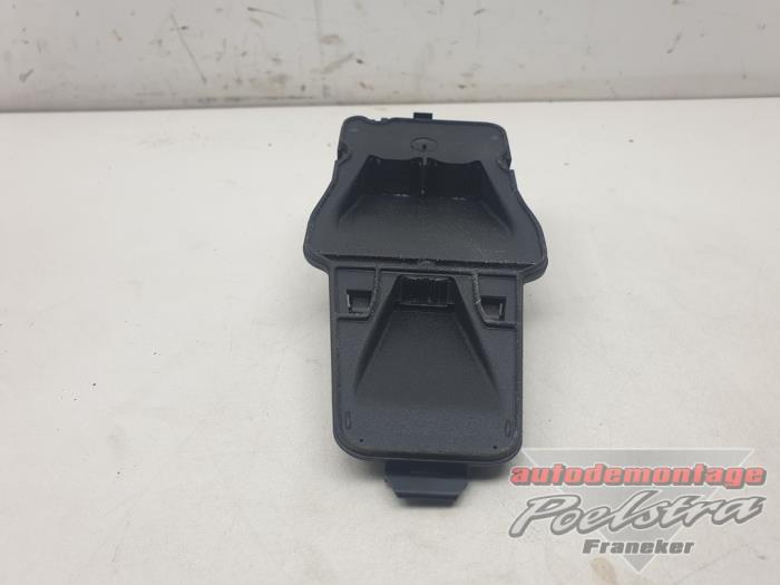 Begagnade Regnsensor Volvo V60 I (FW/GW) 2.0 D3 20V Pris € 49,00 Marginaltabell erbjuds av Autodemontage Poelstra B.V.