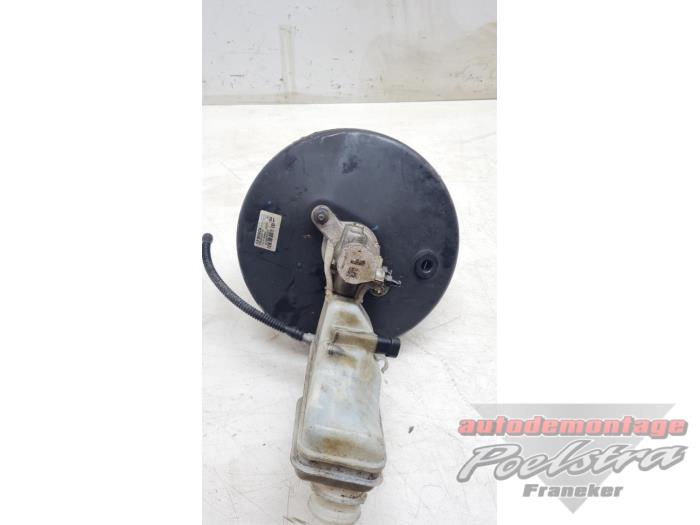 Usagé Servo frein Opel Combo 1.3 CDTI 16V ecoFlex Prix € 45,00 Règlement à la marge proposé par Autodemontage Poelstra B.V.