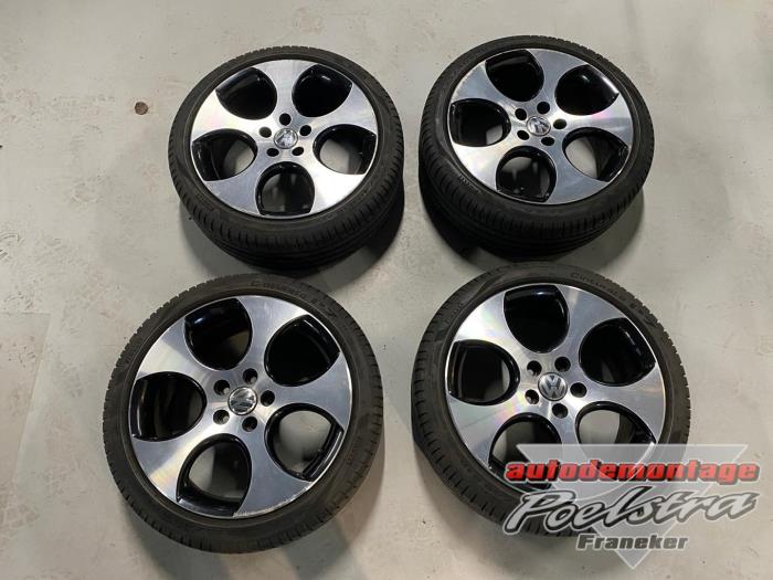 Begagnade Sporthjulsuppsättning + däck Volkswagen Golf V (1K1) 2.0 TFSI GTI 16V Pris € 450,00 Marginaltabell erbjuds av Autodemontage Poelstra B.V.