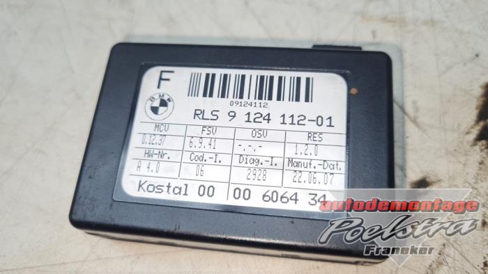 Begagnade Regnsensor BMW 3 serie Touring (E91) 325d 24V Pris € 34,95 Marginaltabell erbjuds av Autodemontage Poelstra B.V.