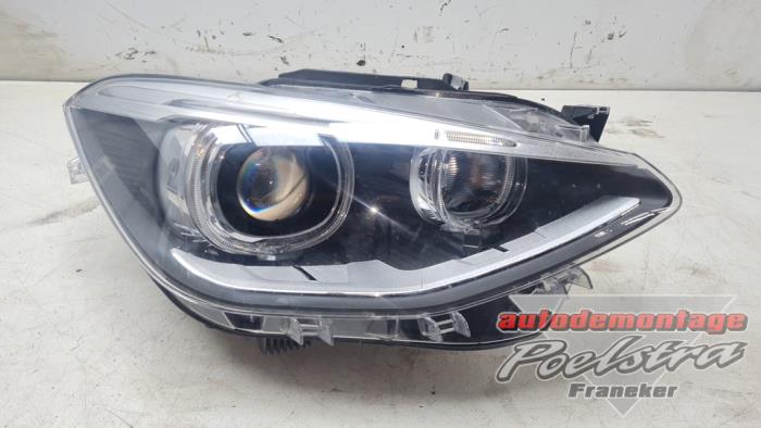 Używane Reflektor prawy BMW M1 (F21) M135i 3.0 24V Cena € 450,00 Procedura marży oferowane przez Autodemontage Poelstra B.V.