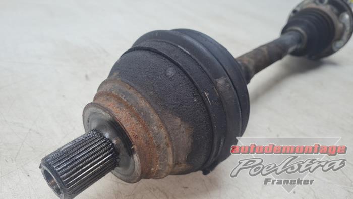 Gebrauchte Antriebswelle links vorne Volkswagen Golf V (1K1) 1.4 GT 16V Preis € 14,50 Margenregelung angeboten von Autodemontage Poelstra B.V.