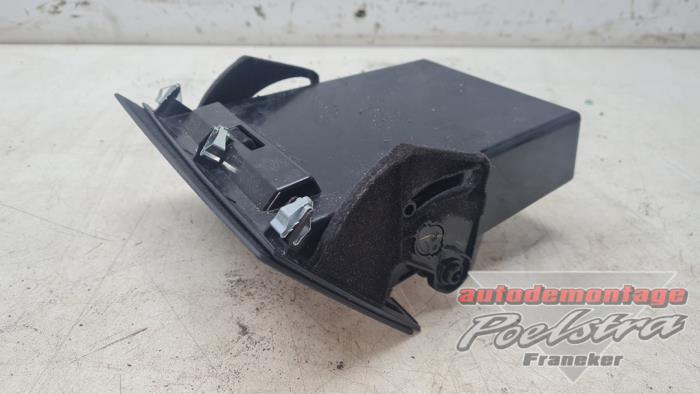 Gebrauchte Handschuhfach BMW M1 (F21) M135i 3.0 24V Preis € 44,95 Margenregelung angeboten von Autodemontage Poelstra B.V.