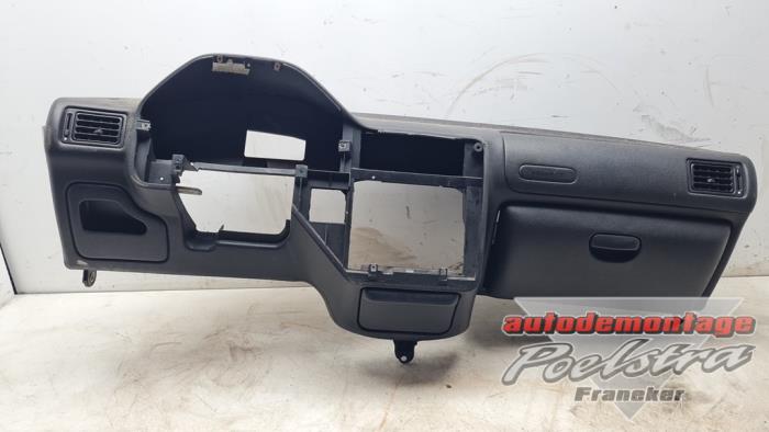 Używane Panel Peugeot 106 II 1.1 XN,XR,XT,Accent Cena € 175,00 Procedura marży oferowane przez Autodemontage Poelstra B.V.