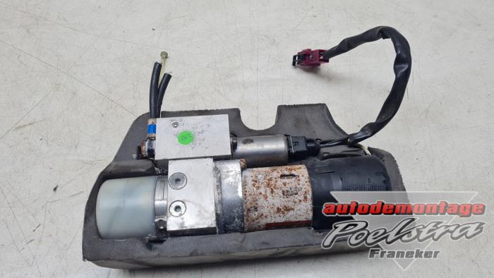 Begagnade Hydraulpump Mercedes ML II (164/4JG) 3.0 ML-320 CDI 4-Matic V6 24V Pris € 220,00 Marginaltabell erbjuds av Autodemontage Poelstra B.V.