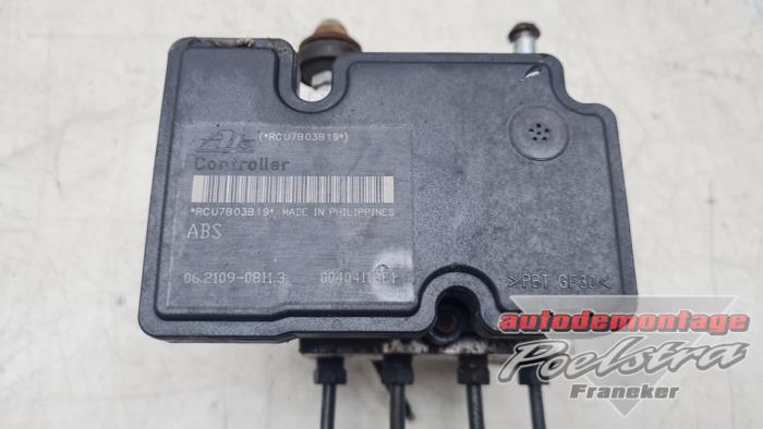 Usagé Bloc ABS Suzuki Swift (ZA/ZC/ZD1/2/3/9) 1.3 VVT 16V Prix € 100,00 Règlement à la marge proposé par Autodemontage Poelstra B.V.