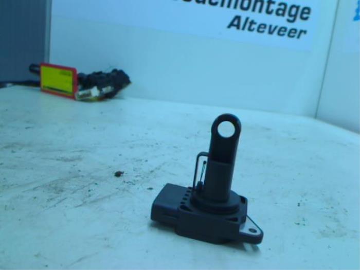 Gebrauchte Luftmassenmesser Toyota Yaris (P1) 1.4 D-4D Preis € 35,00 Margenregelung angeboten von Boels Autodemontage