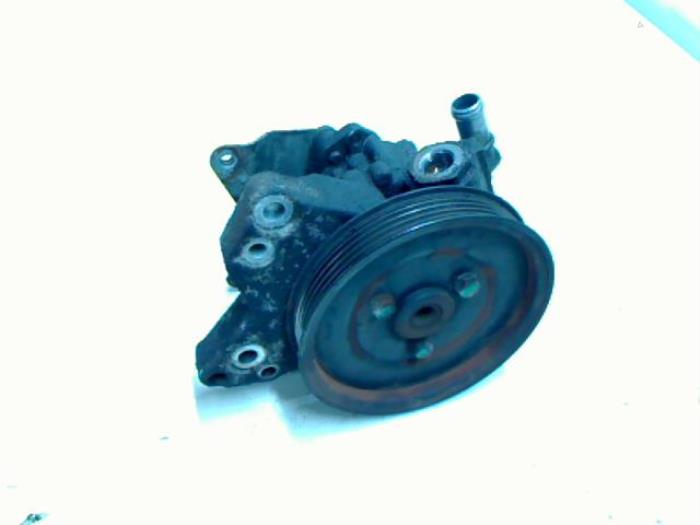 Used Power steering pump Landrover Freelander Hard Top 2.0 td4 16V Price € 50,00 Margin scheme offered by Boels Autodemontage
