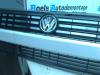Rejilla de un Volkswagen Transporter/Caravelle T4, 1990 / 2003 2.4 D, Bus, Diesel, 2.370cc, 57kW (77pk), FWD, AAB, 1996-05 / 1998-05, 70 1996