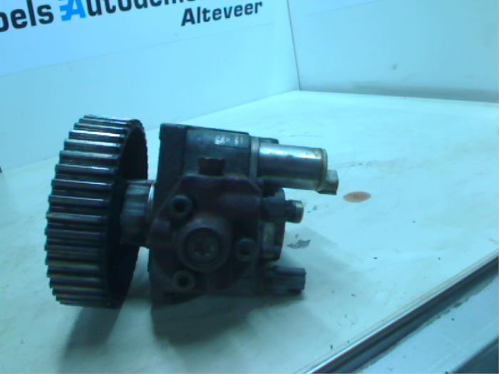 Begagnade Dieselpump Mazda 6 Sportbreak (GY19/89) 2.0 CiDT 16V Pris € 125,00 Marginaltabell erbjuds av Boels Autodemontage