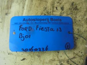 Usados Pinza de freno derecha detrás Ford Fiesta 4 1.3i Precio € 35,00 Norma de margen ofrecido por Boels Autodemontage