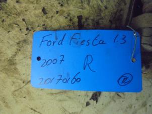 Usados Pinza de freno derecha delante Ford Fiesta 5 (JD/JH) 1.3 Precio € 35,00 Norma de margen ofrecido por Boels Autodemontage