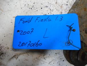 Usados Brazo portante izquierda delante Ford Fiesta 5 (JD/JH) 1.3 Precio € 25,00 Norma de margen ofrecido por Boels Autodemontage