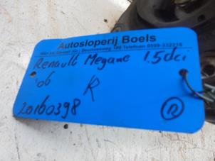 Used Front shock absorber rod, right Renault Megane II Grandtour (KM) 1.5 dCi 85 Price on request offered by Boels Autodemontage